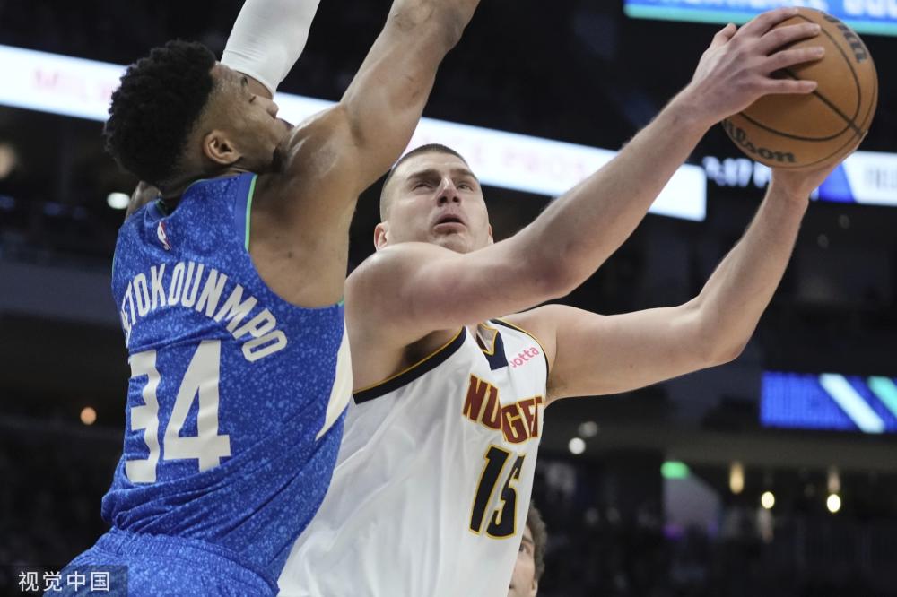 其背后的成 其背后的成