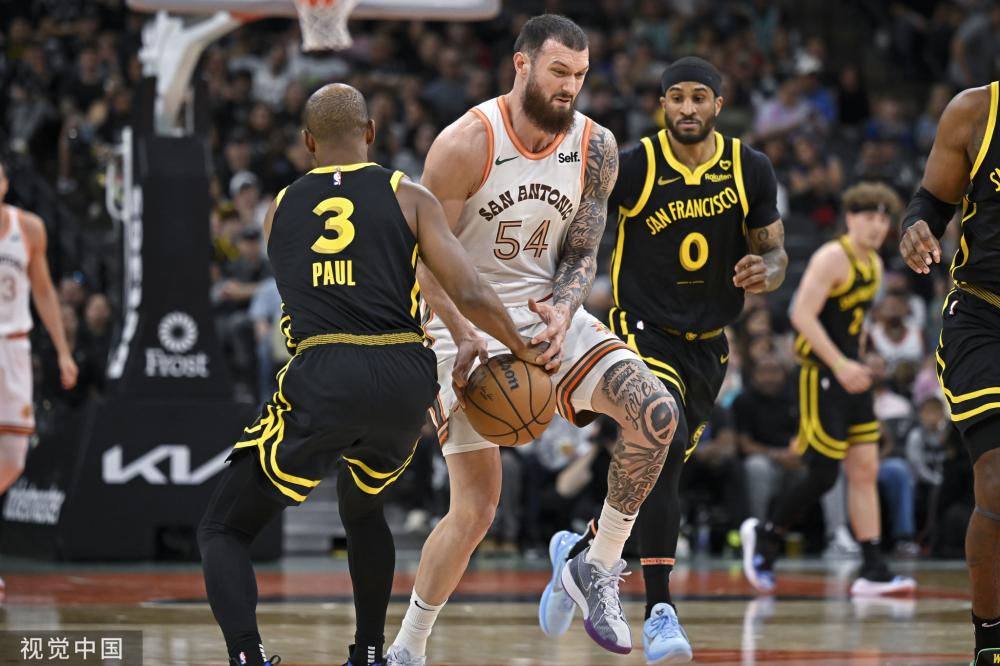 他的表现再 他的表现再