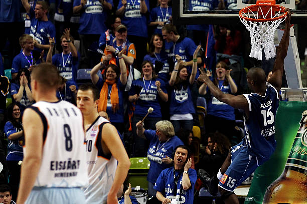 条款上提供 条款上提供